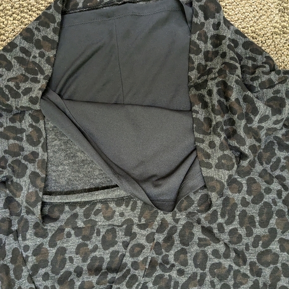 Ann Taylor, grey animal print, SP - Picture 4 of 10